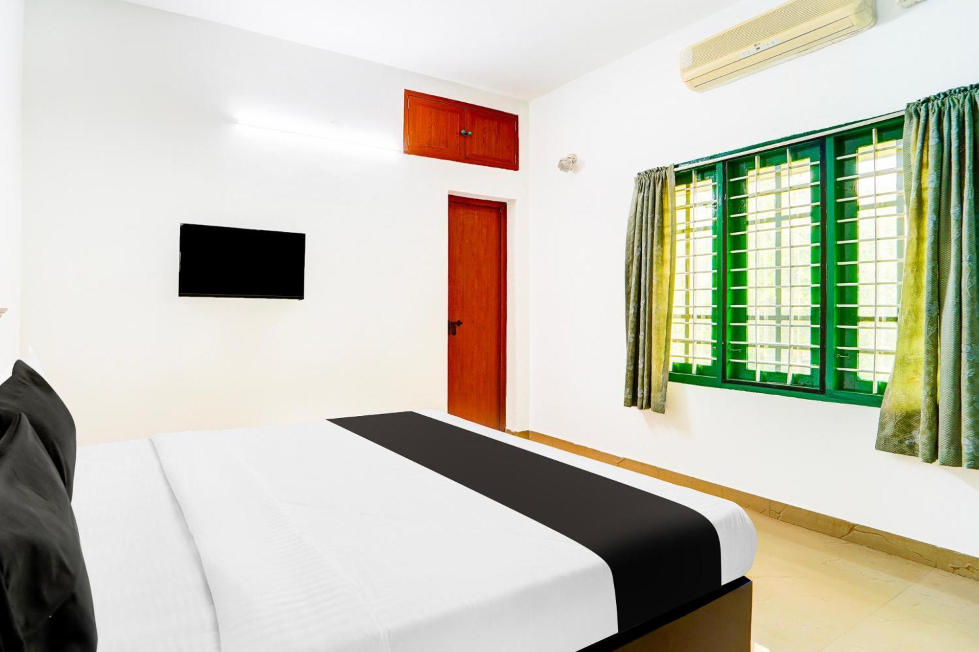 Super Hotel O Vennala Near Palarivattom Kochi Екстериор снимка